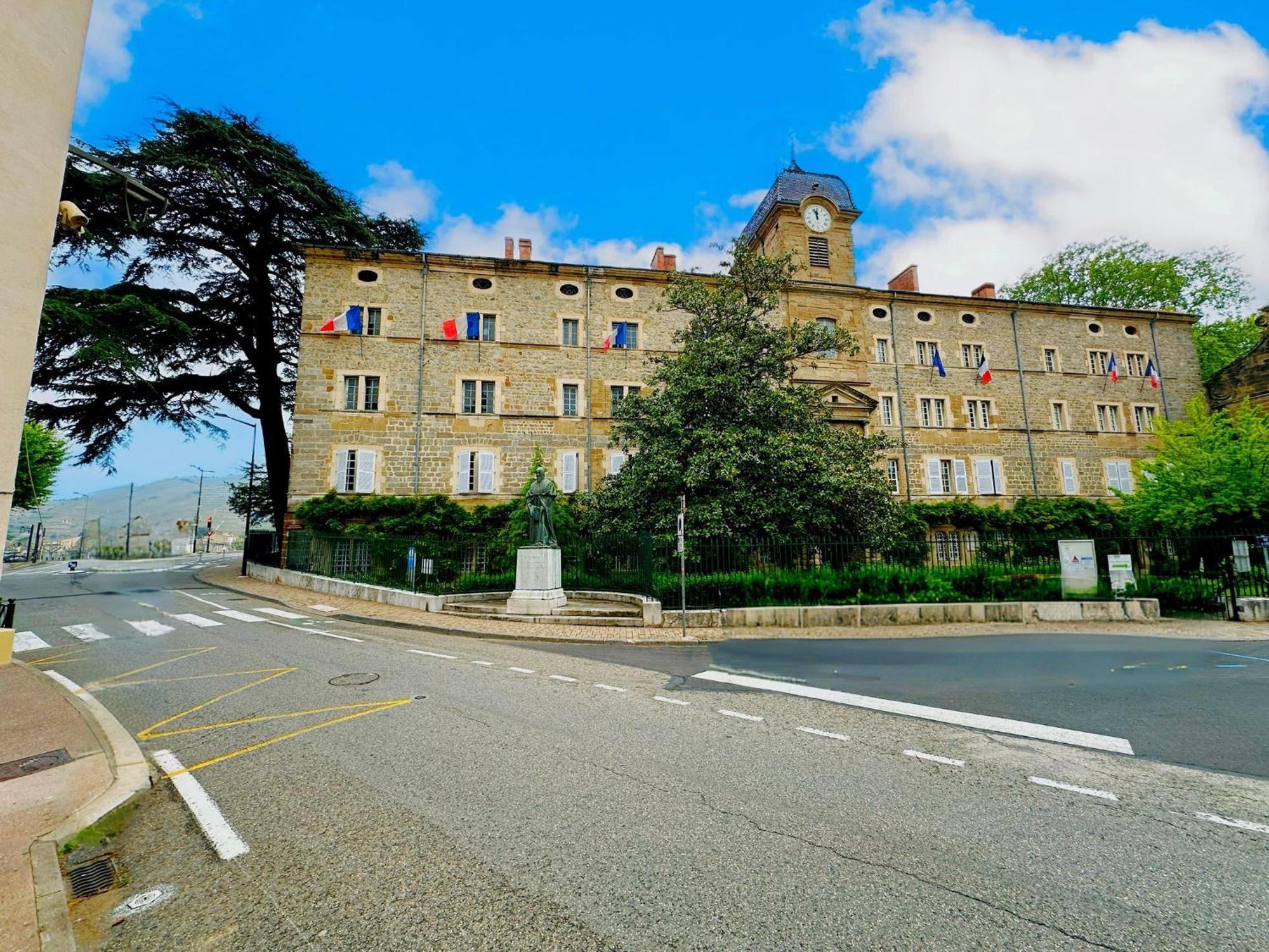 Apartamento Le Clos Du Rhone - Hypercentre - Wifi Tournon-sur-Rhone Exterior foto